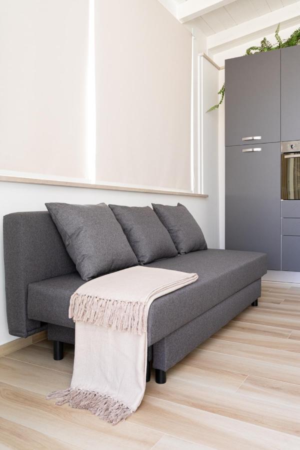 Antonio Busco Rooms Turi Exterior foto